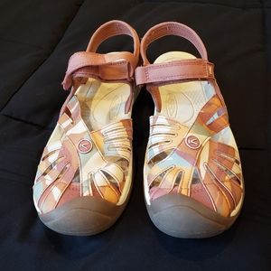 Keen waterproof outdoor sandals, size 9US